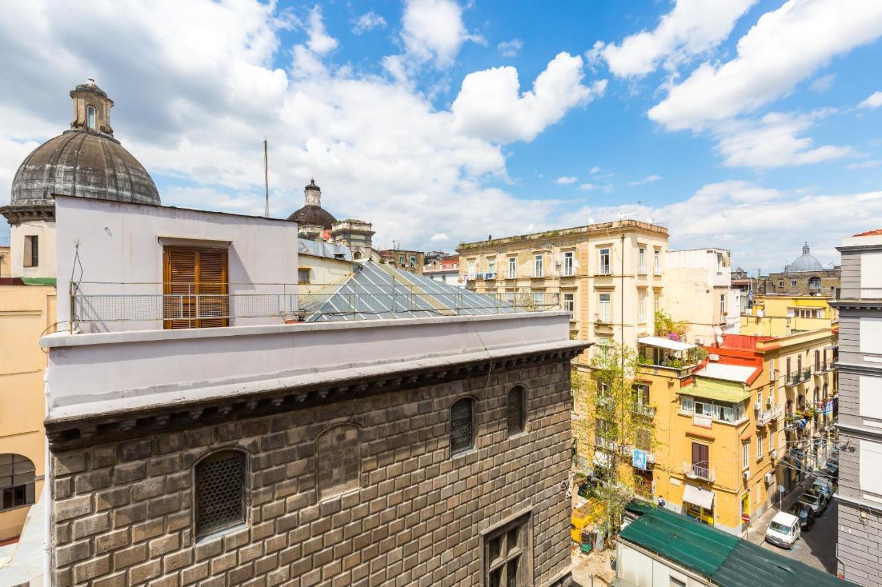 Maria'S Bright Flats At The Cathedral Apartment Napoli Bagian luar foto