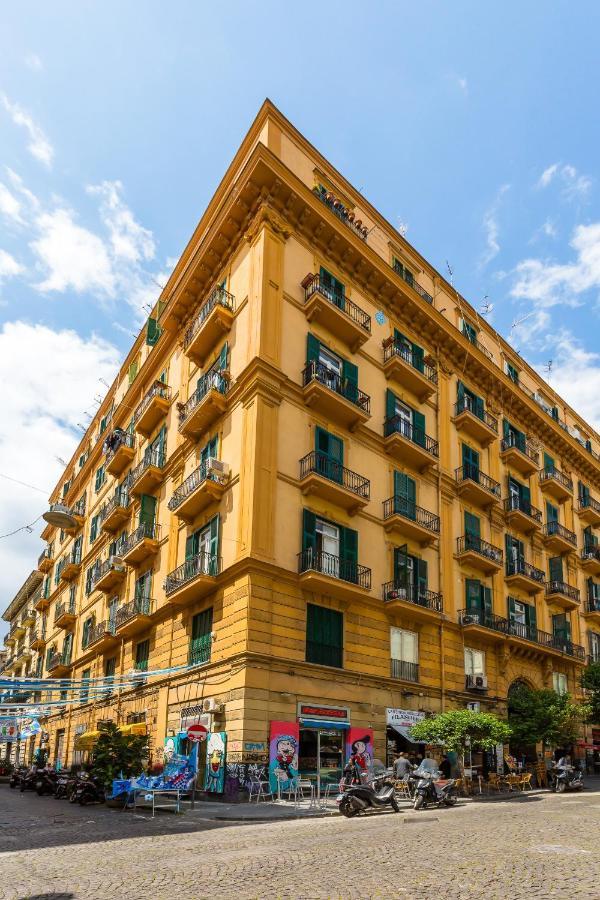 Maria'S Bright Flats At The Cathedral Apartment Napoli Bagian luar foto