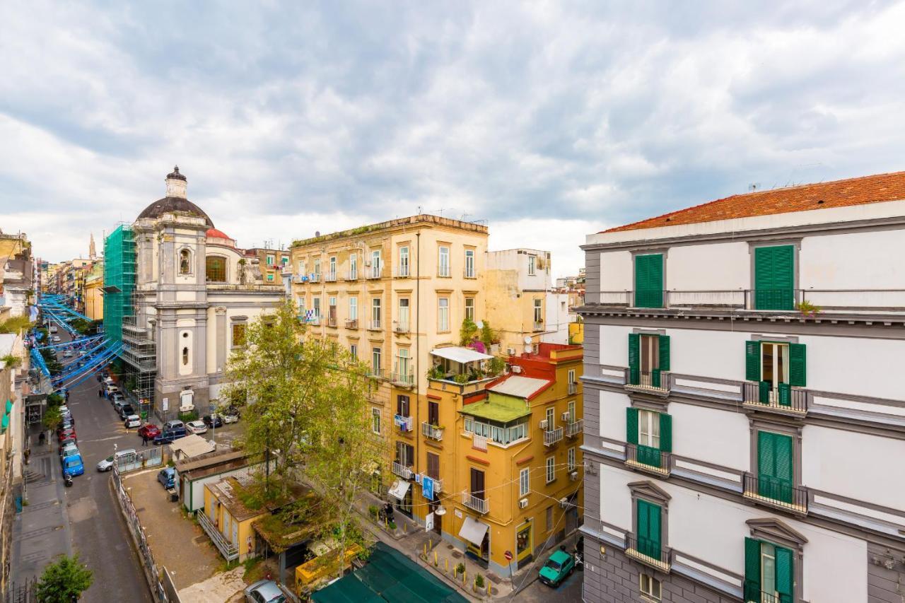 Maria'S Bright Flats At The Cathedral Apartment Napoli Bagian luar foto