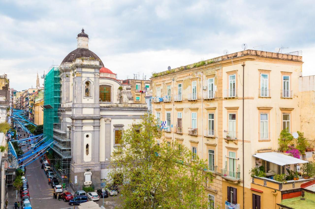 Maria'S Bright Flats At The Cathedral Apartment Napoli Bagian luar foto